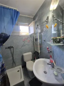 Vanzare apartament 2 camere decomandat- circular - Podul de Piatra - foto 5