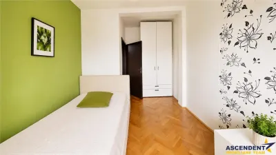 Proprietate cu caracter, regim vila, echipate, panorama montana, istorie, Central, Brasov - foto 11