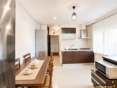 Proprietate cu caracter, regim vila, echipate, panorama montana, istorie, Central, Brasov - foto 4