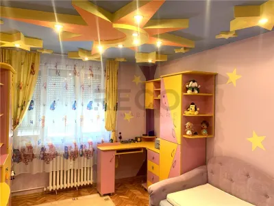 RECO Apartament 3 camere Tip A modificat 73 mp utili  Piata Cetatii Etaj 7/10 cu lift. - foto 5