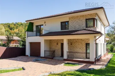 Vila moderna de 5 camere zona Noua - Brasov