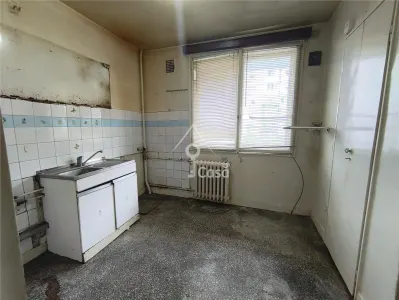 DE RENOVAT SECUILOR PIATA SUDULUI - foto 12