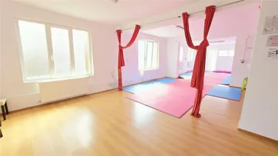 SPATIU COMERCIAL 150 MP  PARCARE FLORESTI - foto 2