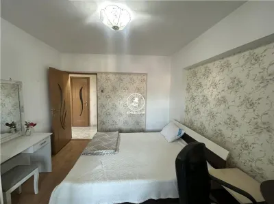 Apartament 3 camere de inchiriat Centru UMF - foto 2