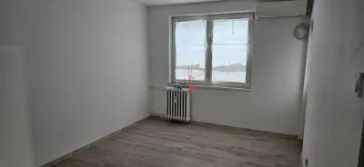 2 camere decomandate, 50mp, 2/8, renovat, bl.1981, Basarabia- Diham - foto 3