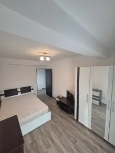 Apartament 2 camere decomandat – Zona Centrală | Aproape de Palas - foto 1