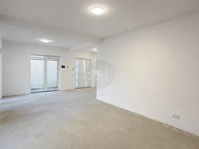Casa NOUA la cheie individuala 4 camere si curte proprie zona Turnisor - foto 3