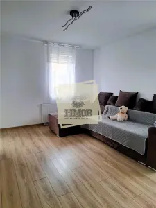 Apartament 2 camere decomandat terasa si parcare zona Lazaret - foto 4