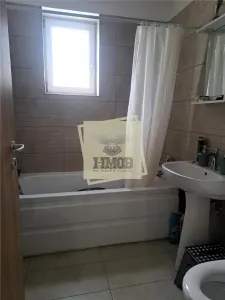 Apartament 2 camere decomandat terasa si parcare zona Lazaret - foto 7