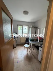 Vila cu teren generos intr-o zona exclusivista, Razoare-Drumul Sarii. - foto 5