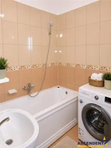 Pet friendly,70 mp, decomandat,Centrul Civic:Regiunilor,regim vila,balcon - foto 7