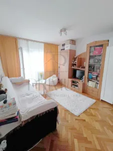 COMPLEX STUDENTESC - 1 CAMERA - CENTRALA PROPRIE - POZITIE EXCELENTA - Timisoara