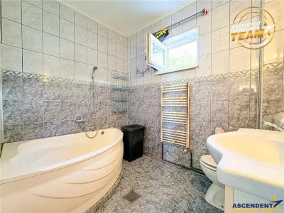 Casa cu etaj, garaj si panorama frumoasa, Sfantu Gheorghe, Covasna - foto 7