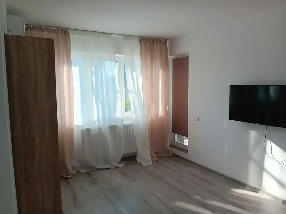 Garsoniera de vanzare sector 4 - Bucuresti