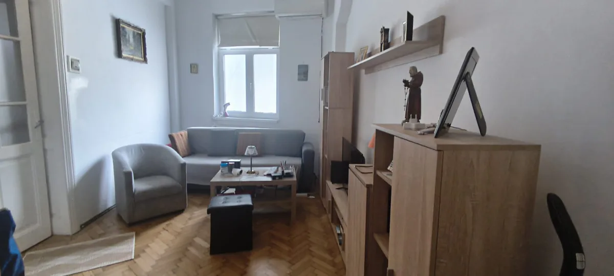 Apartament in vila zona Dacia, Piata Spaniei - Bucuresti