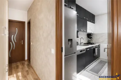 Apartament 2 camere decomandat, cu terasa, gradina si parcare privata: Tractorul, Coresi - foto 18