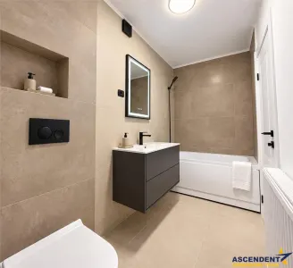 La casa, 62 mp integral renovati, curte, zona privata, garaj, Central, Brasov - foto 5