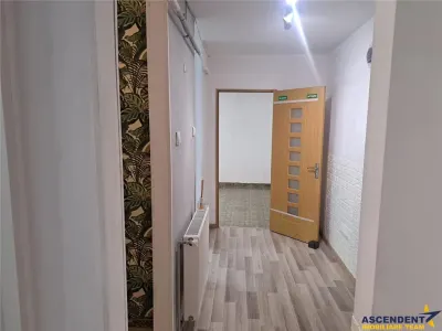 De inchiriat: Spatiu comercial aflat in zona centrala, Sfantu Gheorghe - foto 3