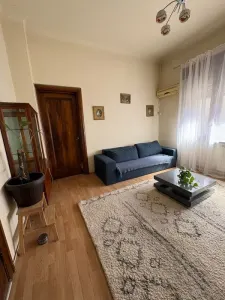 Inchiriez apartament 3 camere , ultracentral , JL Calderon 26 - Bucuresti