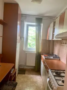 Apartament 2 camere de închiriat — Zona Păcurari - foto 4