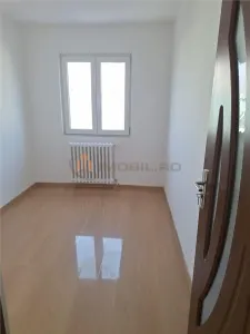 Apartament 3 camere Alexandru cel Bun - foto 2
