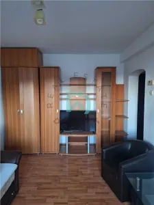 Garsoniera Racadau, intermediar,  Brasov - foto 2
