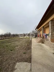 Casa 3 camere 2 bai P+M teren 1732 mp Garleni Dambovita - foto 3