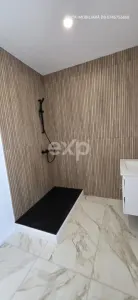 Eleganță și liniște, la doar 9 km de Târgoviște | Vilă P+1 cu 4 dormitoare - foto 15