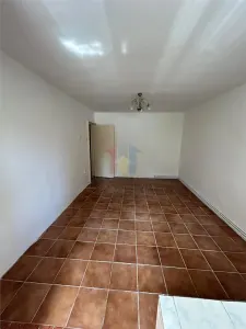 Apartament  2 camere 48 mp Decomandat, parter cu balcon 11 m, Viziru 1 - foto 2