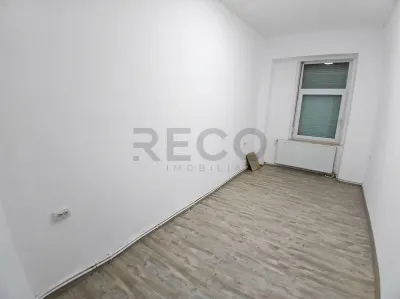 RECO Apartament cu 3 camere si curte 104 mp pe Calea Clujului - foto 5