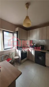 Vanzare apartament 2 camere,  mobilat pe comanda, bucatarie inchisa, etaj 1 din 3, in Dobroesti, str Ciresului - foto 10