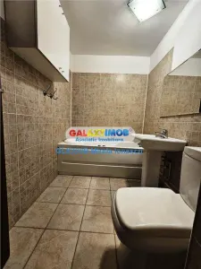 Inchiriere apartament 3 camere Drumul Sarii - foto 7