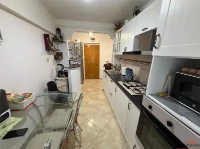 Apartament 3 camere, renovat, Supeco , etaj 4 cu acoperis - foto 4