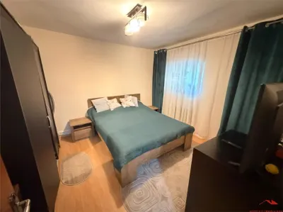 Apartament 3 camere, renovat, Supeco , etaj 4 cu acoperis - foto 9