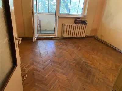 Apartament 3 camere Focsani ,zona centrala , 2 bai , decomandat , liber - foto 13