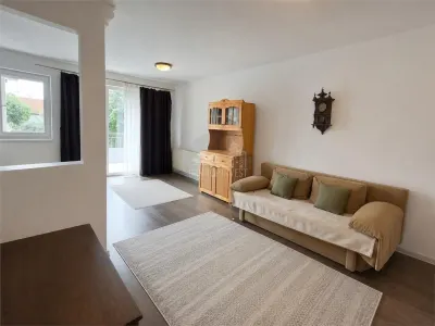 Apartament 3 camere 2 bai etaj 1 parcare zona Centrala - Sibiu