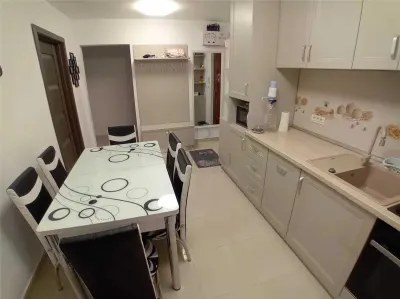 SAGULUI - RENOVAT - 4 CAMERE - CENTRALA PROPRIE - DECOMANDAT - ETAJ 2 - Timisoara