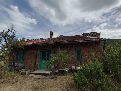 Teren si Casa Mihaileni - foto 3