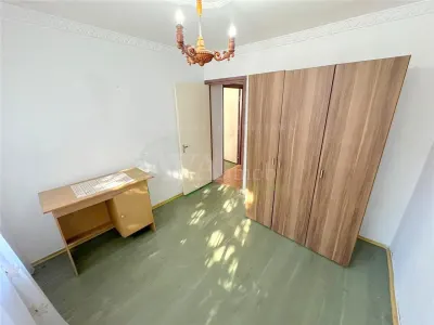 Apartament 3 camere semidecomandat, zona Narcisa - foto 6