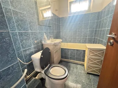 Apartament 4 camere cu balcon zona Cedonia - foto 18