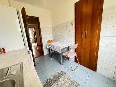 Apartament 4 camere cu balcon zona Cedonia - foto 21