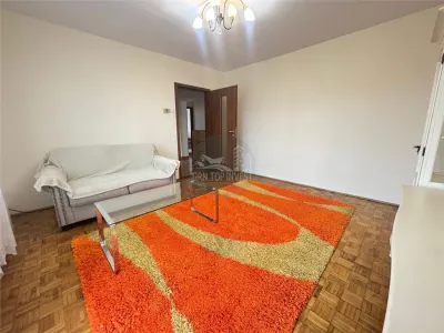 Apartament 4 camere cu balcon zona Cedonia - foto 5