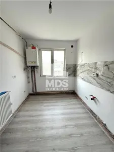 Decomandat cu 2 bai, amenajat complet - foto 7