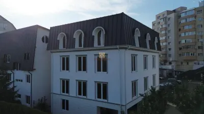 Clădire nouă de vânzare în zona centrală Suceava | Bd. George Enescu | 17 birouri | 11 băi | 1.800.000 Euro | Comision 0% - foto 16