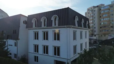 Clădire nouă de vânzare în zona centrală Suceava | Bd. George Enescu | 17 birouri | 11 băi | 1.800.000 Euro | Comision 0% - foto 17