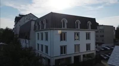 Clădire nouă de vânzare în zona centrală Suceava | Bd. George Enescu | 17 birouri | 11 băi | 1.800.000 Euro | Comision 0% - foto 18