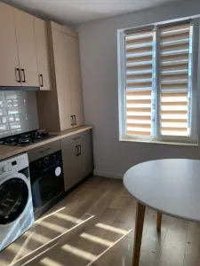 Apartament 3 camere decomandat – Copou, Aleea Sadoveanu | Prima închiriere | Parcare subterană - foto 3