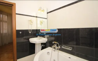 Apartament in vila - curte exclusiva 300 mp - Strada Paris / Capitale - foto 19