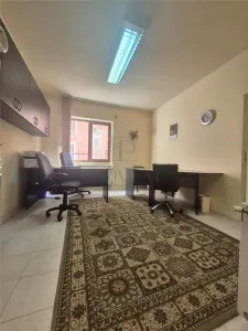 BALCESCU - APARTAMENT 1 CAMERA - semidecomandat, mobilat, renovat - foto 2