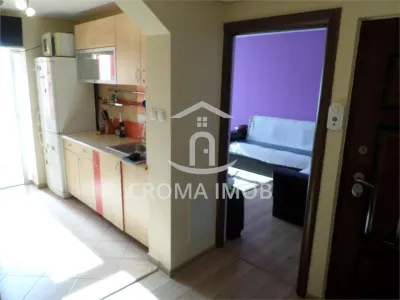 Inchiriere apartament 3 camere in Ploiesti, zona Mihai Bravu - foto 11